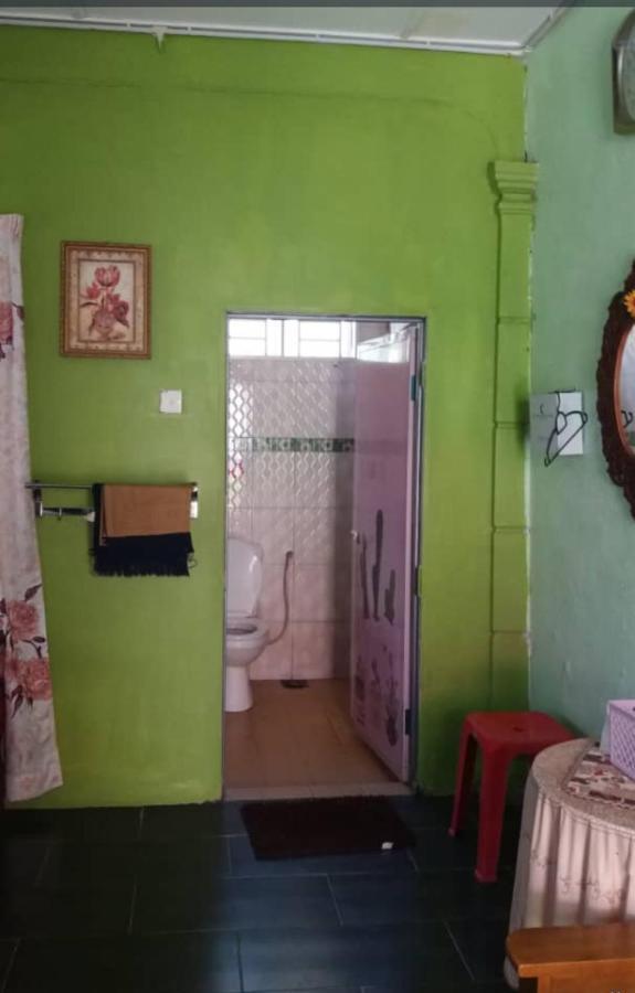 Dhia Irdina Homestay Paya Rewak Δωμάτιο φωτογραφία