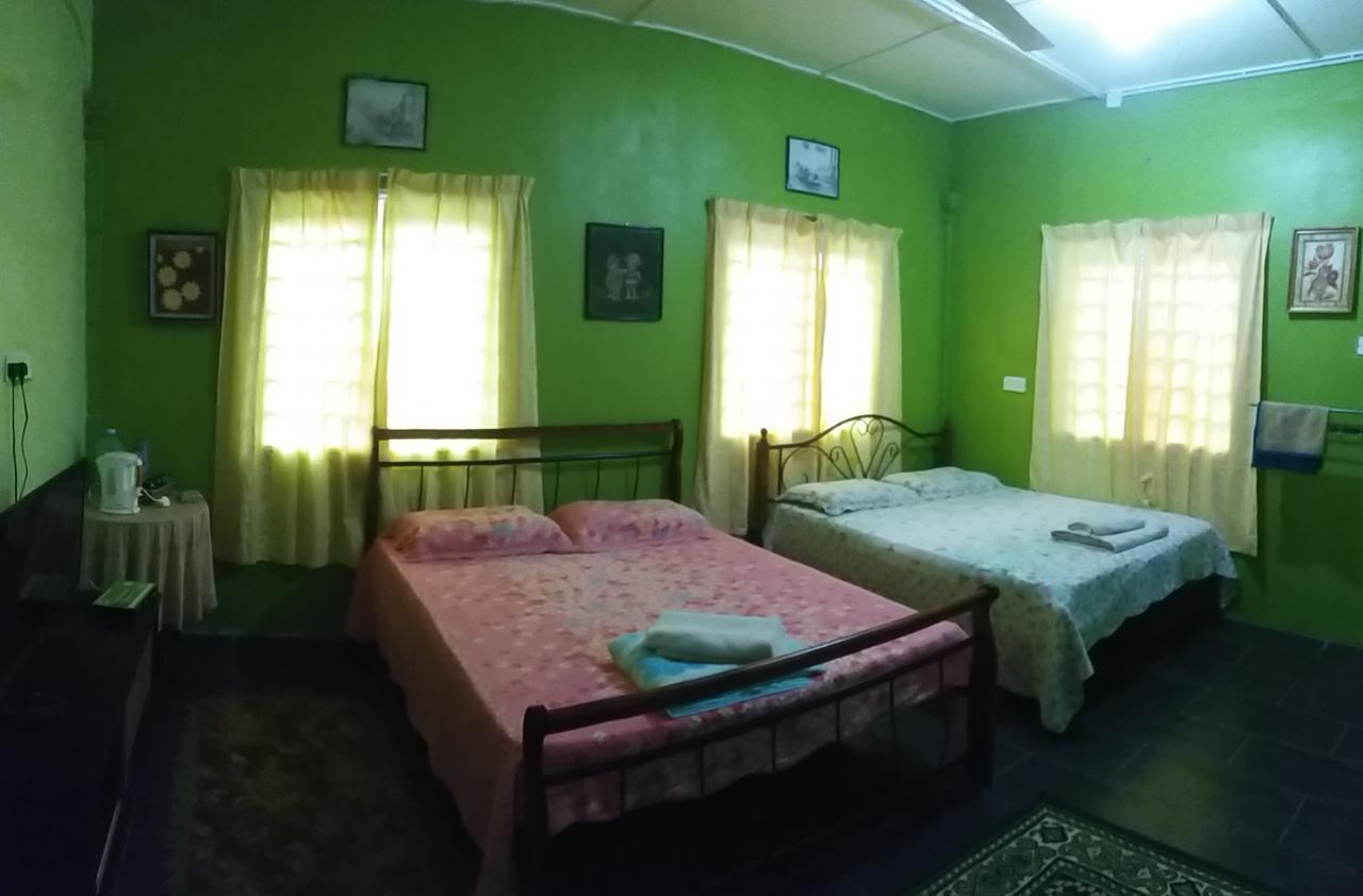 Dhia Irdina Homestay Paya Rewak Εξωτερικό φωτογραφία