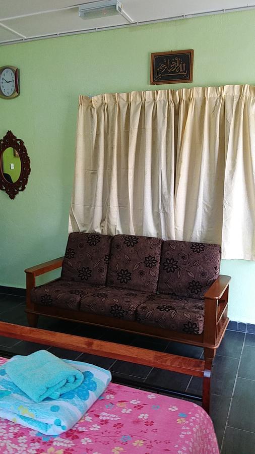 Dhia Irdina Homestay Paya Rewak Εξωτερικό φωτογραφία